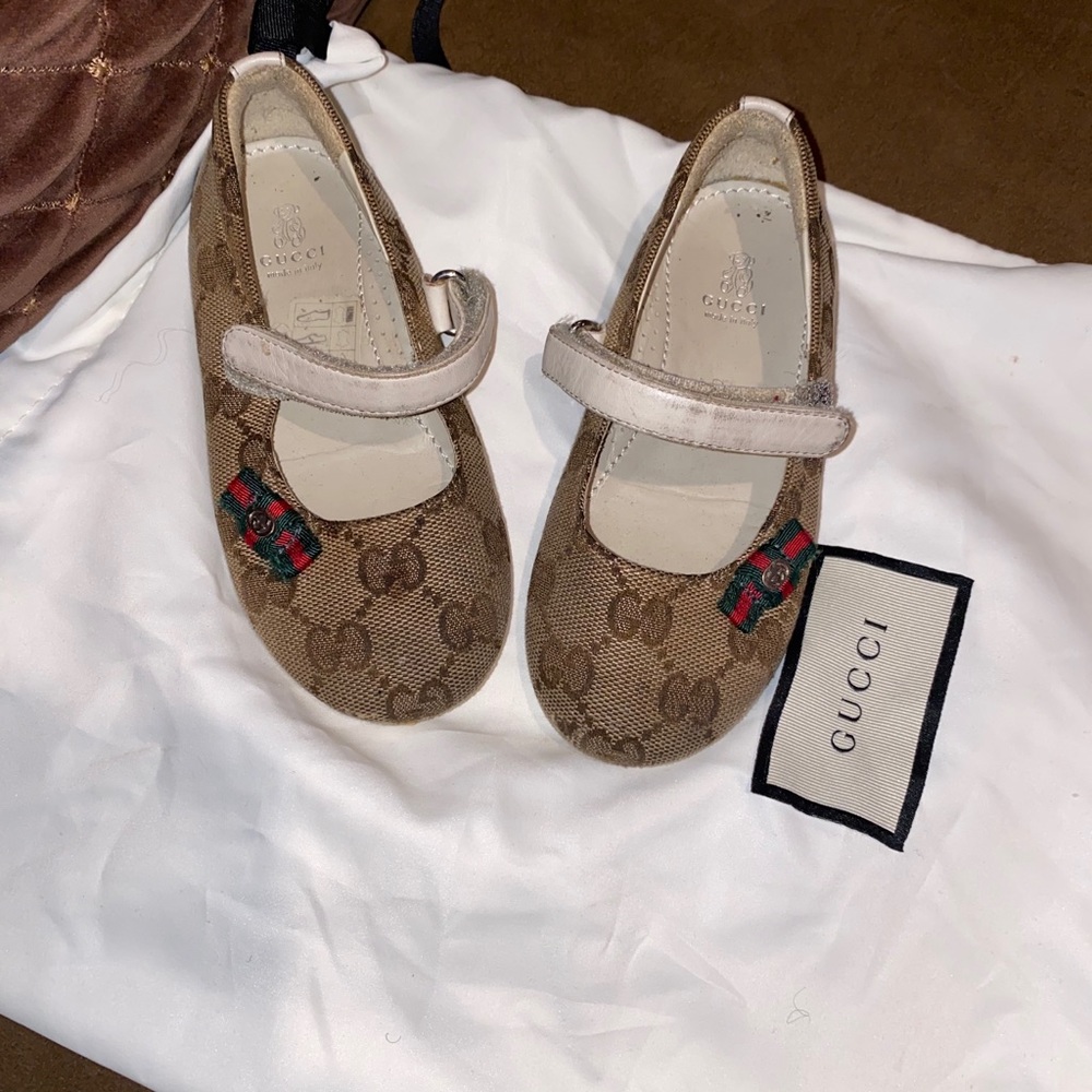 Kids Gucci shoes size 24 European size( 7.5 in US)